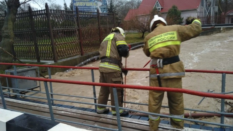 Ливни в Анапе, Новороссийске и Крымском районе заметно подняли уровень рек