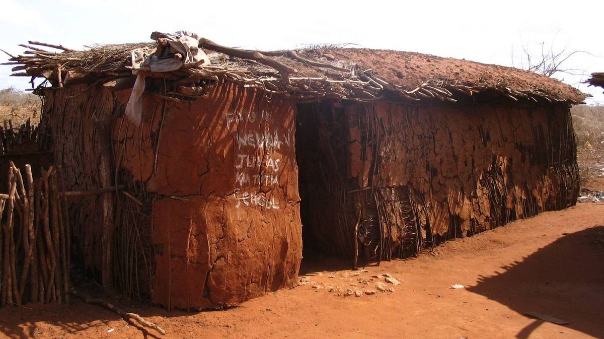 Школа в деревне масаи, Кения
