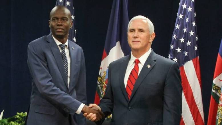 Президент Республики Гаити Жовенель Моиз и экс-вице-президент США Майкл Пенс 2017