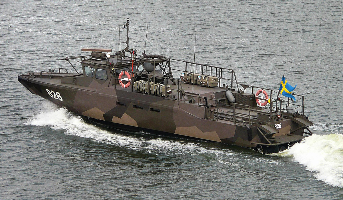 Шведский быстроходный десантный катер Stridsbåt 90