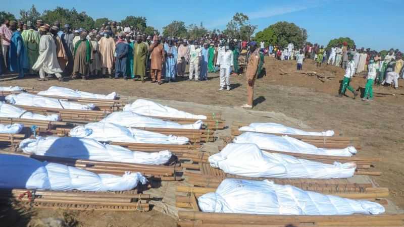 Похороны жертв нападения в Майдугури