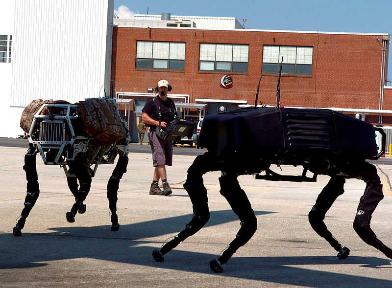 Робот «собака» Boston Dynamics wikipedia.org
