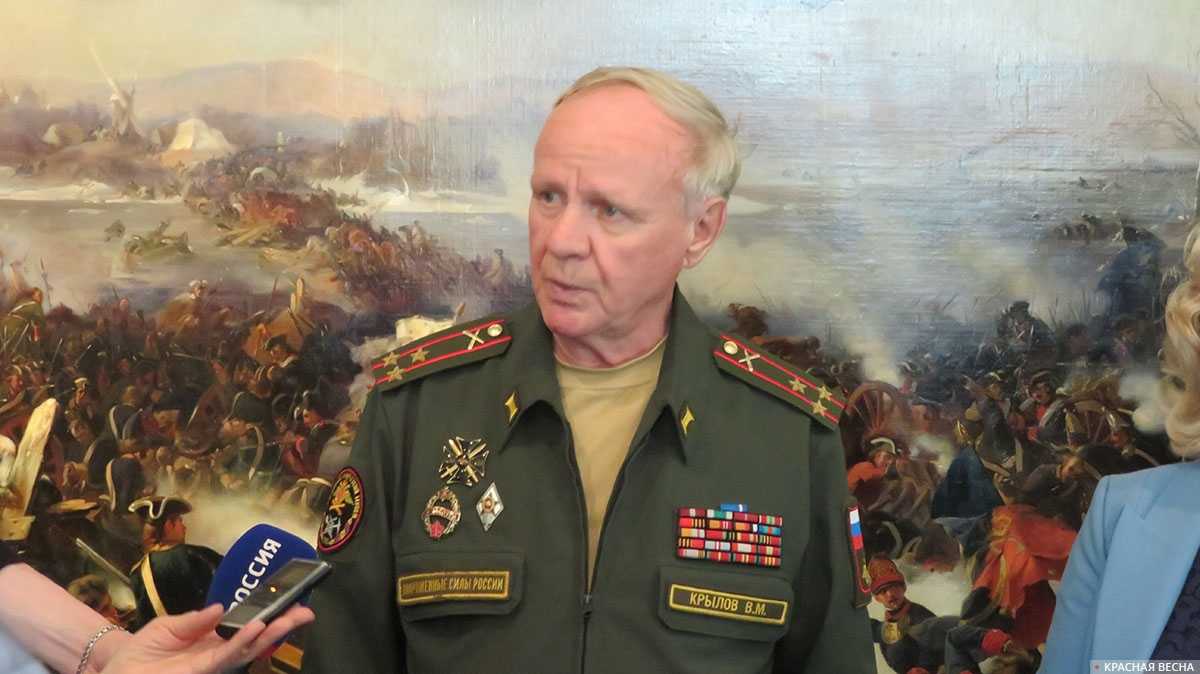 Директор Военно-исторического музея артиллерии, инженерных войск и войск связи Валерий  Крылов
