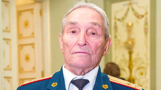 Герой Советского Союза Борис Кузнецов в день 90-летия