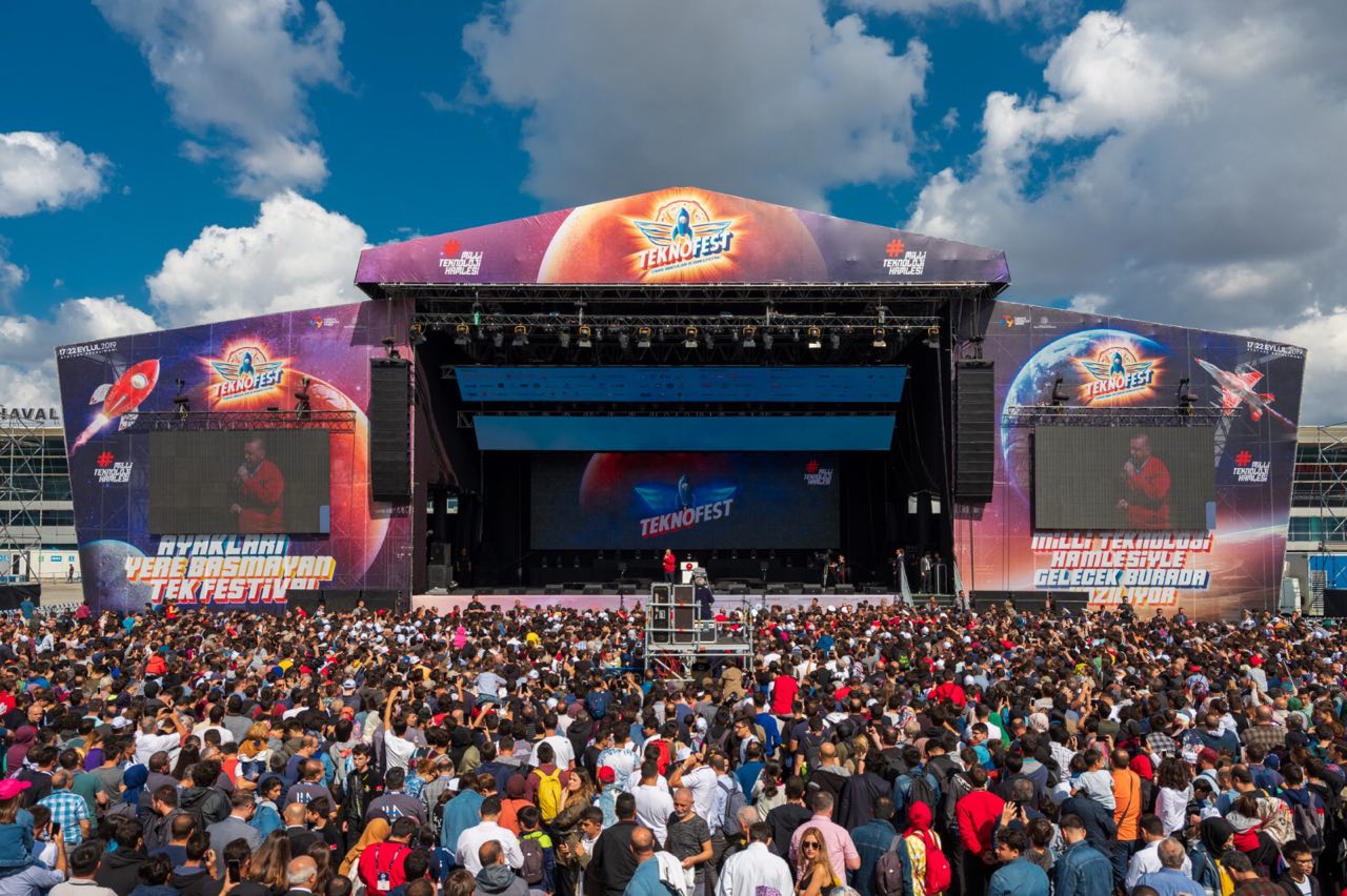 Выступление президента Турции Реджепа Тайипа Эрдогана на фестивале Teknofest в 2019 году