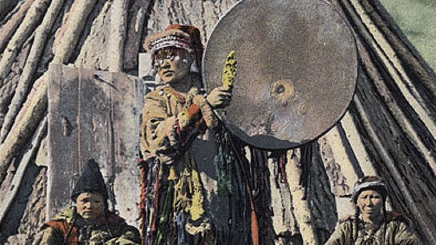Сколько шаман пожертвовал на крокус. Монгольское зеркало. Тенгрианство злые духи. Сколько шаманов.