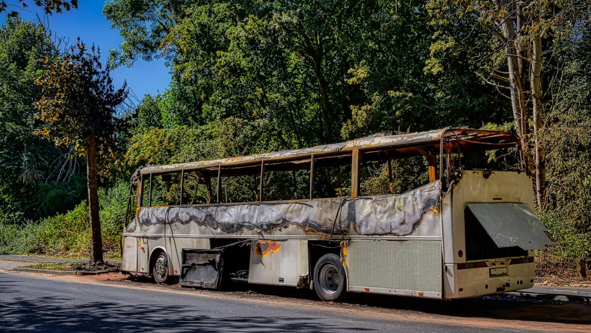 Сгоревший автобус