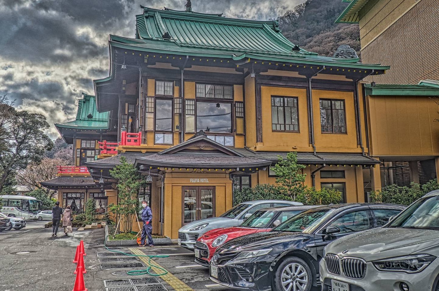 Отель и авто в Японии