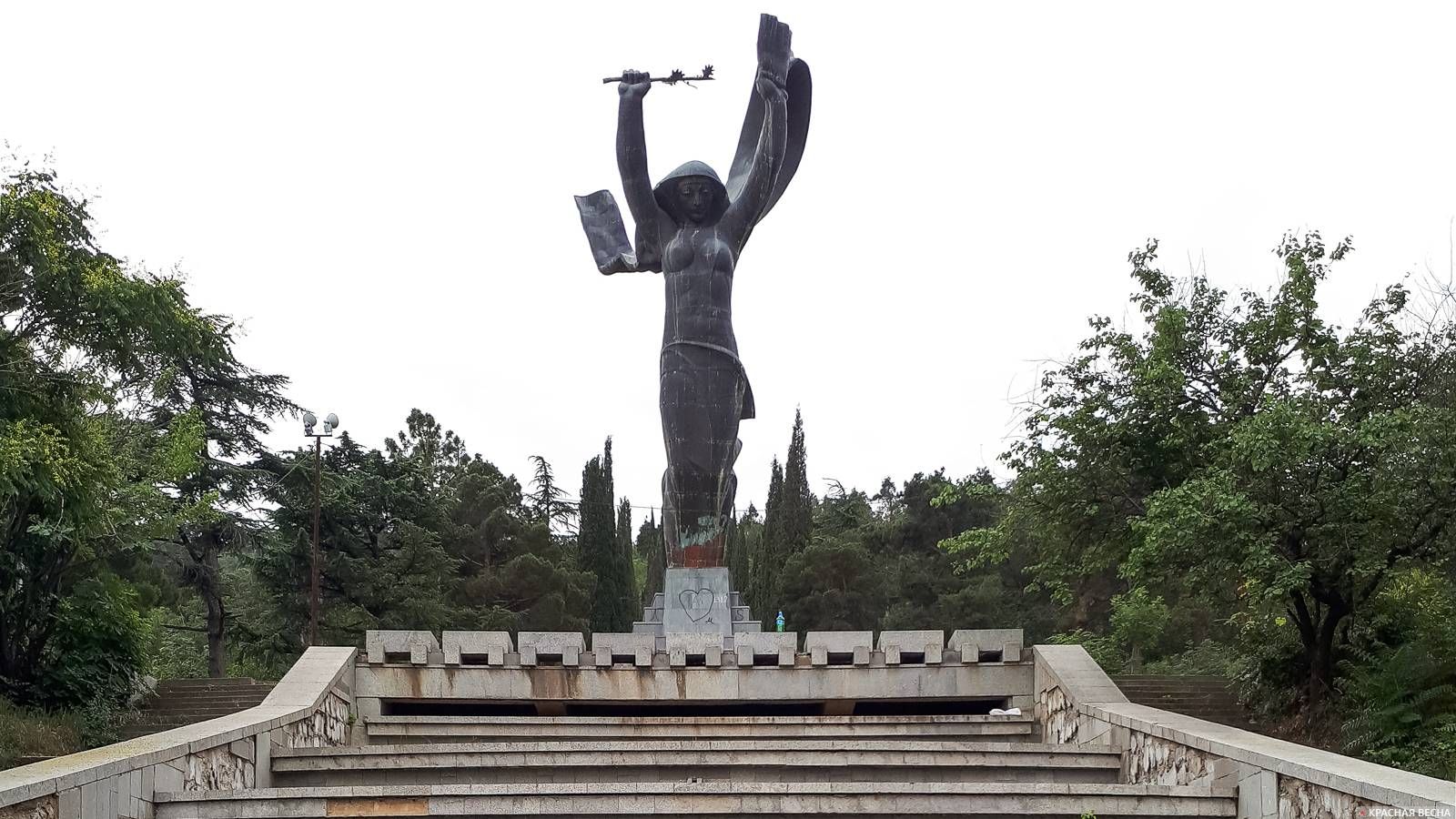 Статуя Победы.Тбилиси. Грузия