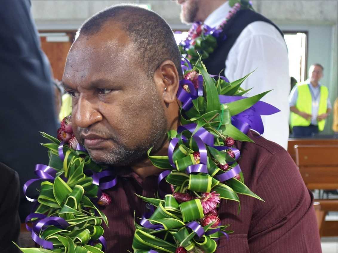 Джеймс Марапе — премьер-министр Папуа — Новой Гвинеи