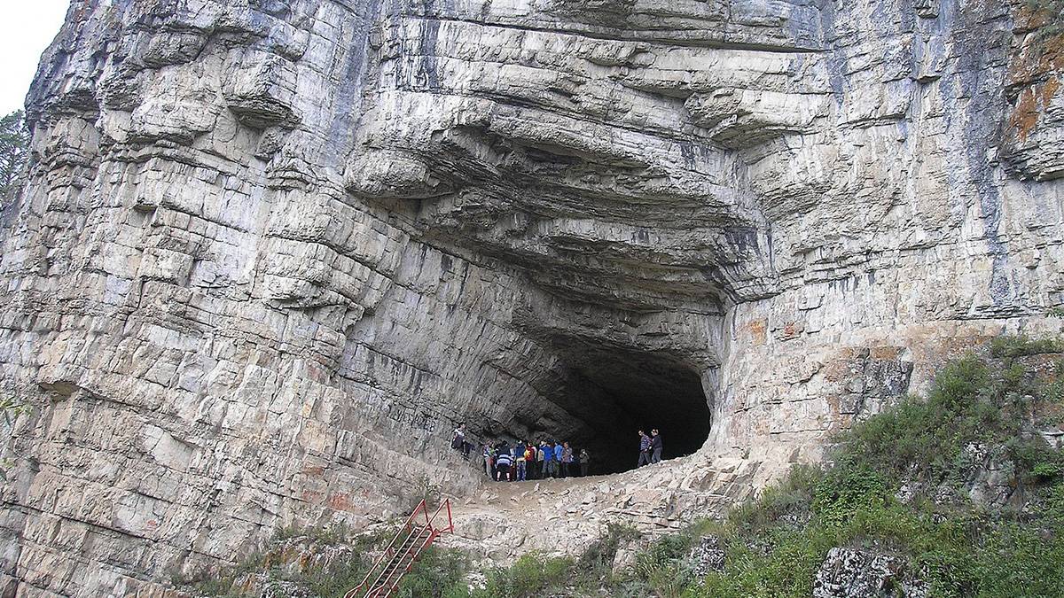 Вход в пещеру