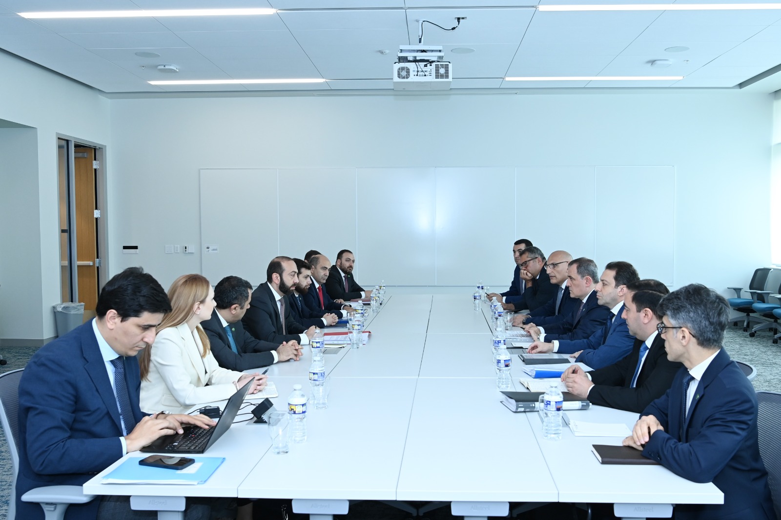 Встреча министров иностранных дел Армении и Азербайджана в Арлингтоне (США) 27 июня 2023 года