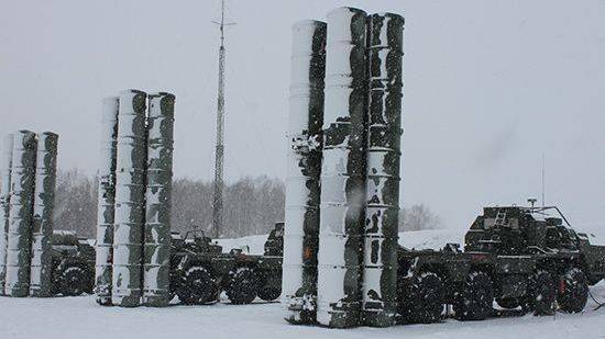 Боевые расчеты ЗРК С-400 Триумф