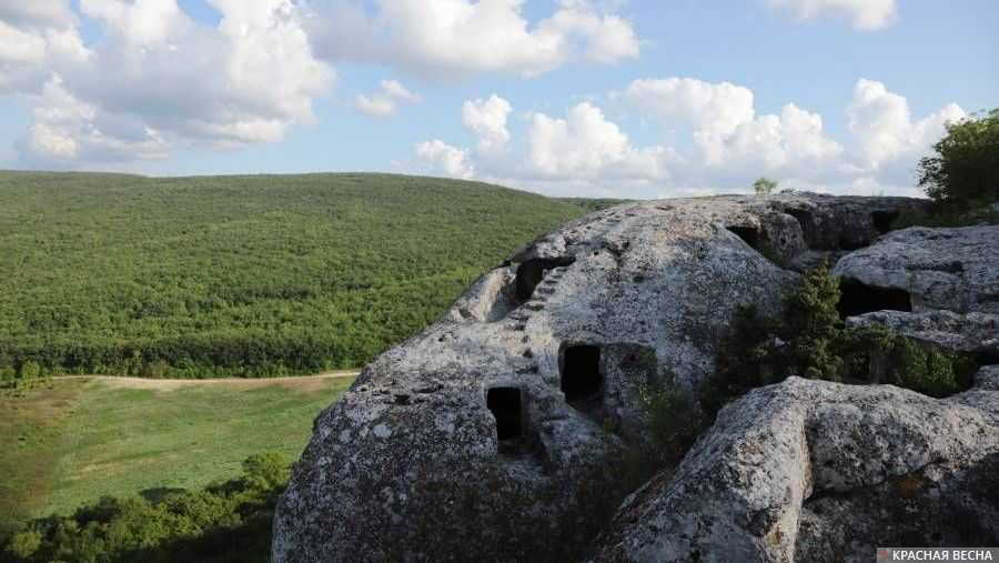 Пещерный город-крепость Эски-Кермен, Республика Крым