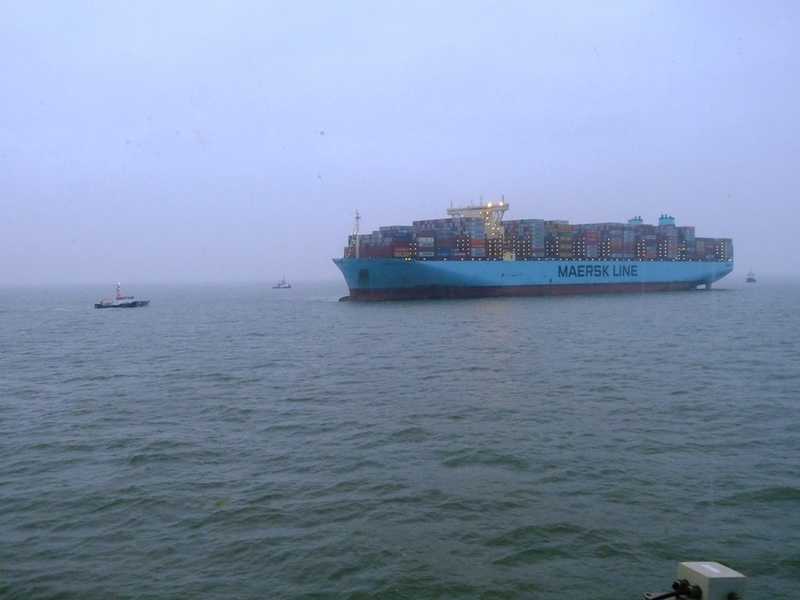 Контейнеровоз Mumbai Maersk