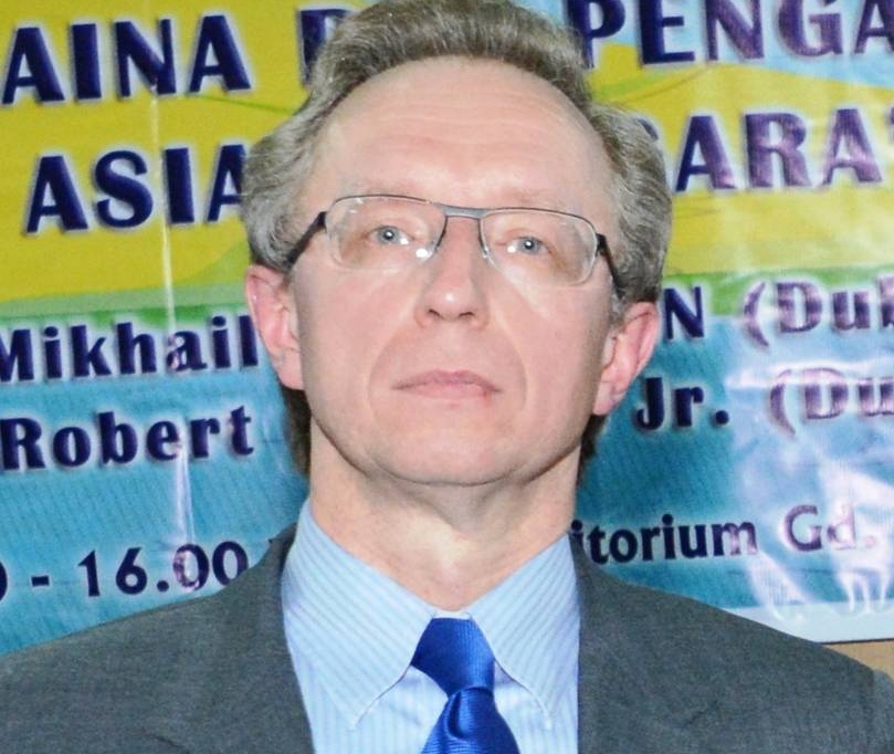 Михаил Галузин