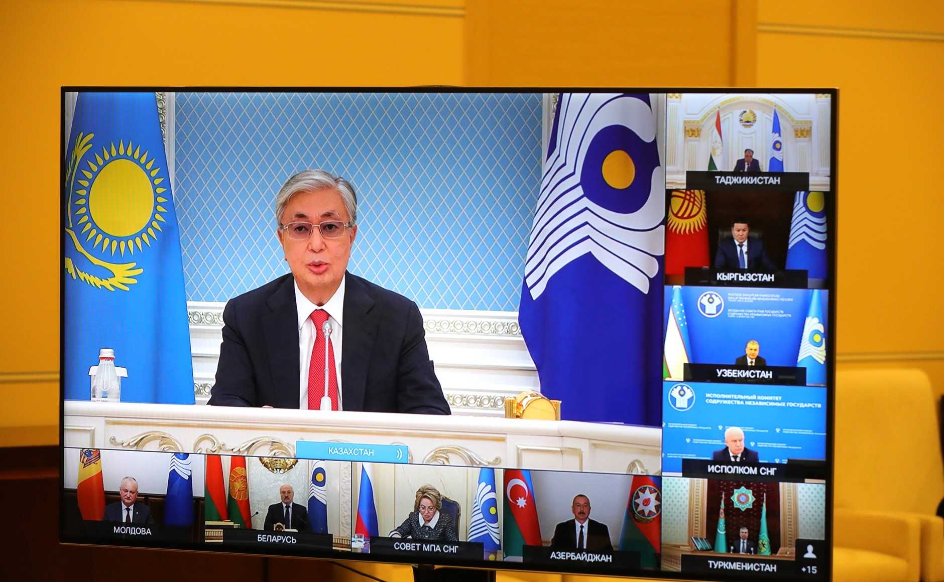 Участники заседания Совета глав государств Содружества Независимых Государств (в режиме видеоконференции)