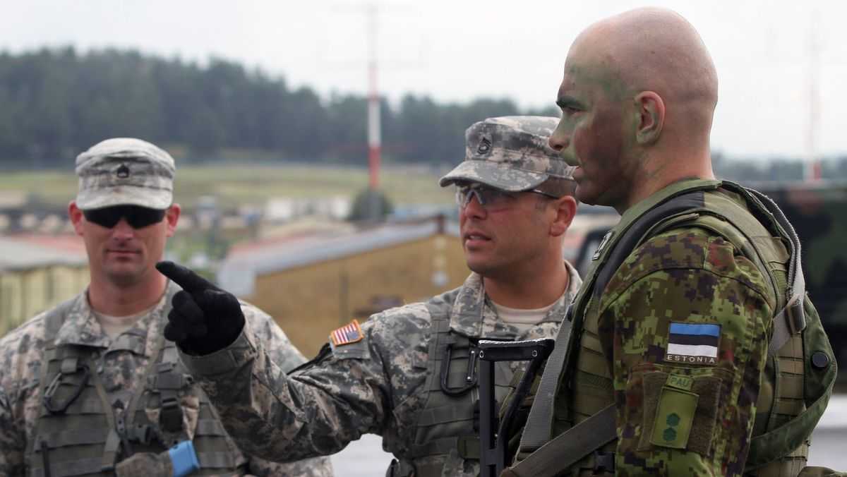 Эстонский солдат на учениях НАТО
