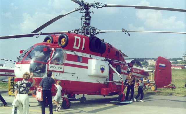 Пожарный вертолет Ka-32