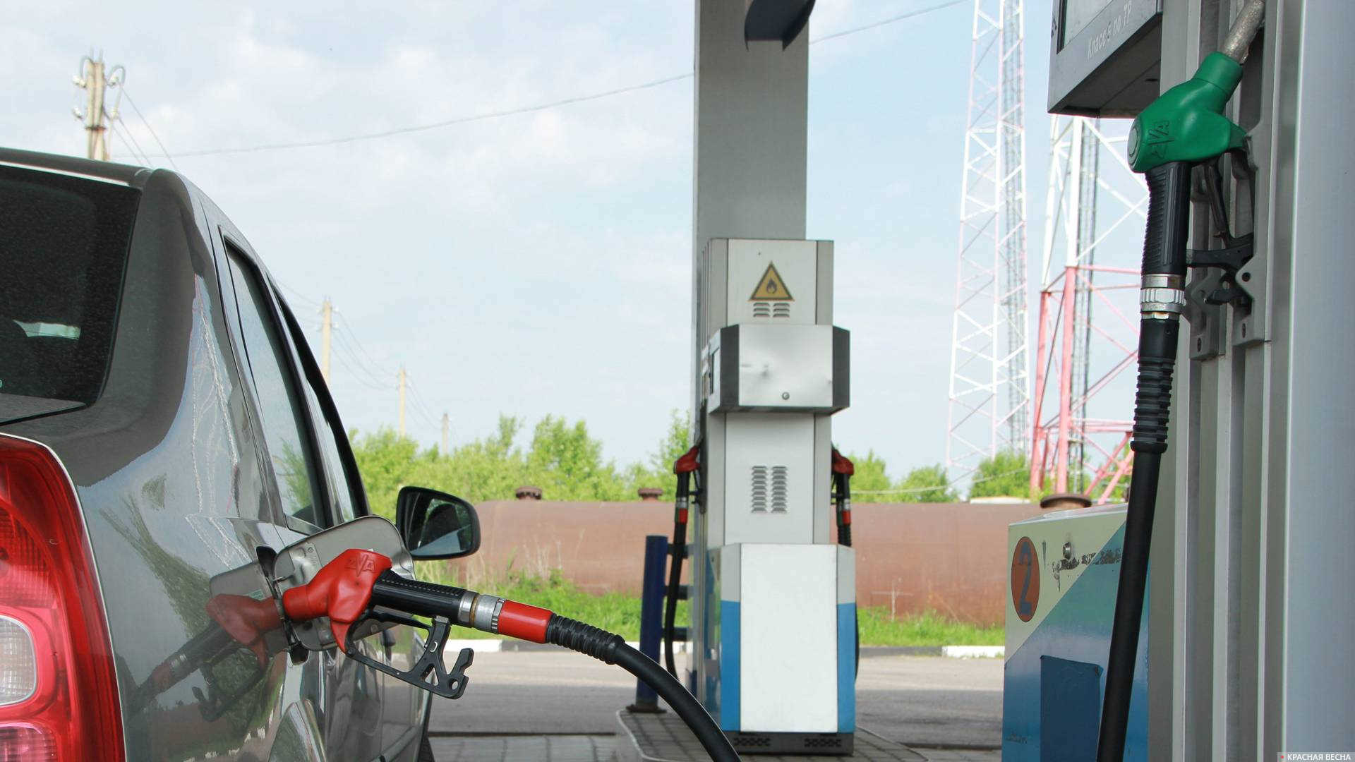 Костромские водители собрались ездить за бензином в Ярославль и Иваново