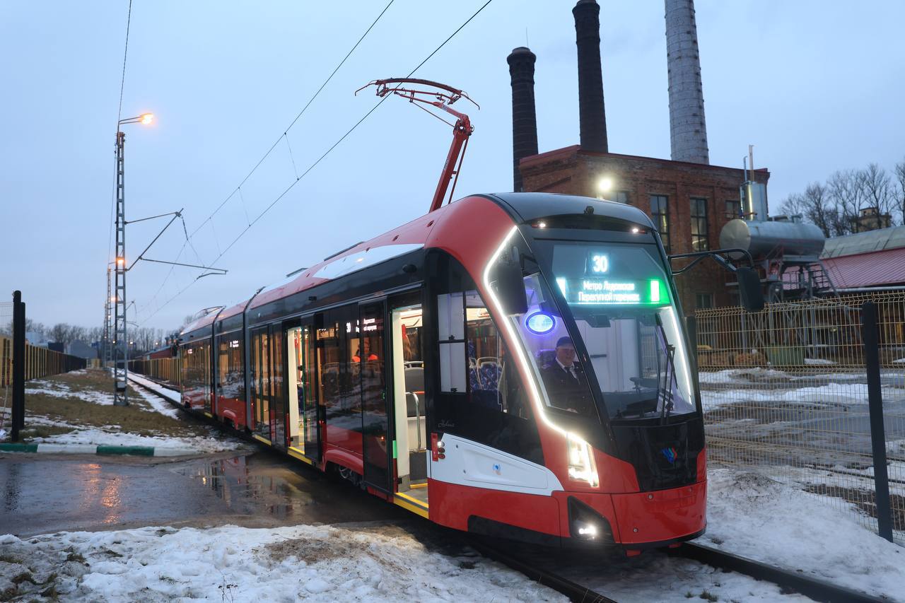 Новая модель трамвая 71-932 «Невский»