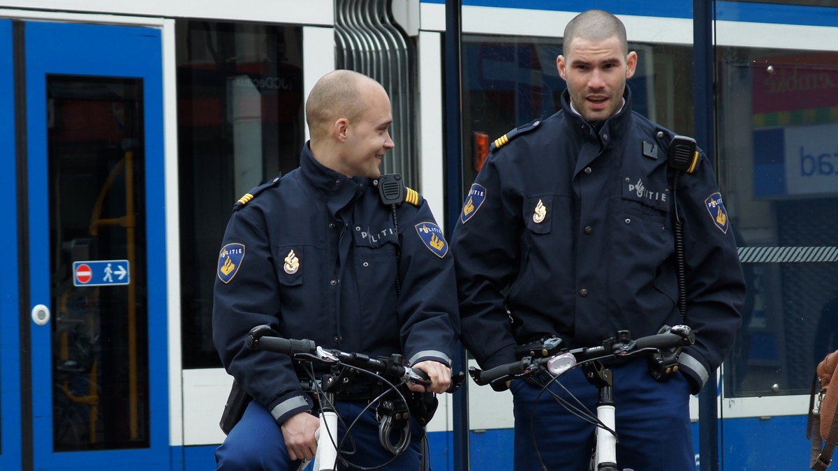 Полицейские в Амстердаме