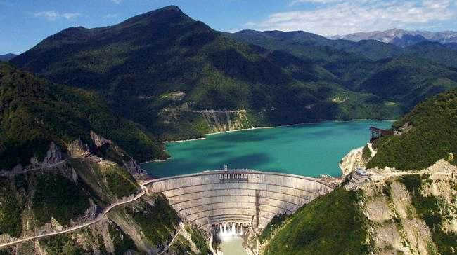 Плотина Ингурской ГЭС