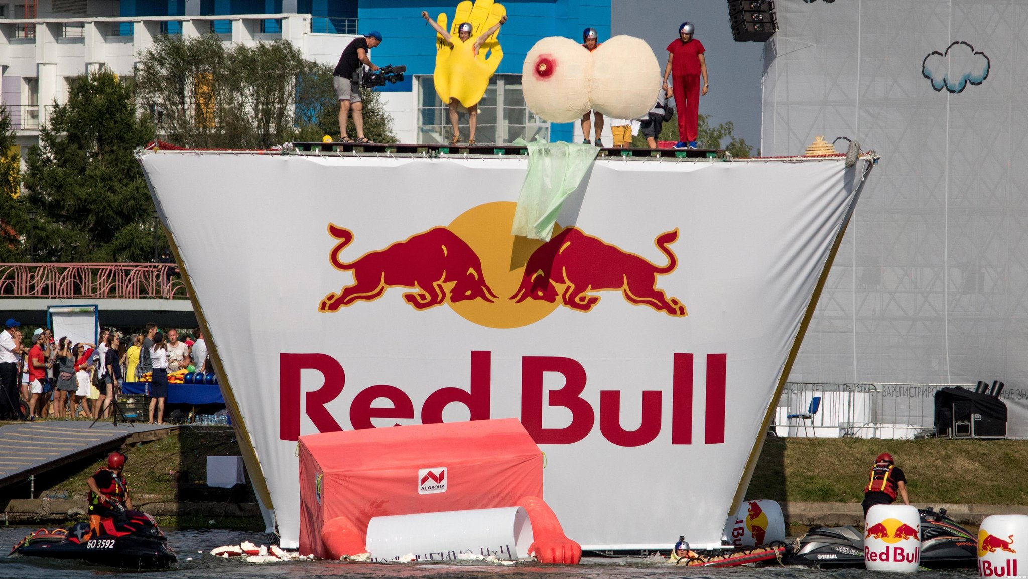 Фестиваль Red Bull Flugtag 2017. Гребной канал. Москва [Андрей Черкасский (с) ИА Красная Весна]