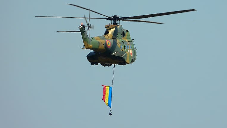 Румынский военный вертолет