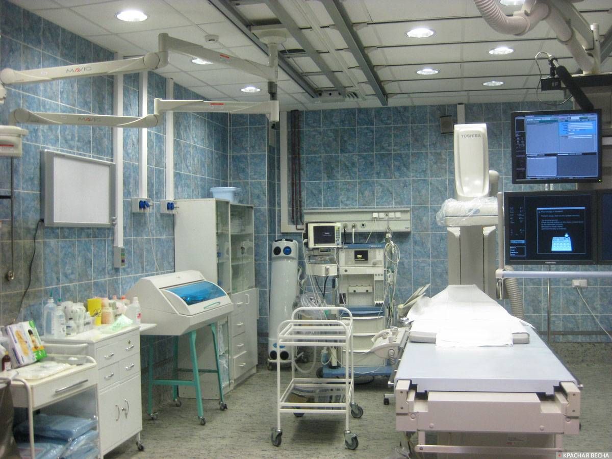 Туркменские медики впервые провели операцию методом Пембертона