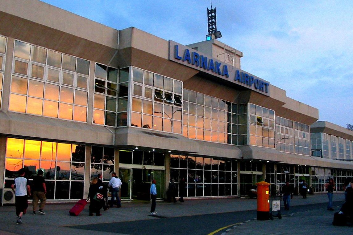 Аэропорт Ларнаки (Кипр)