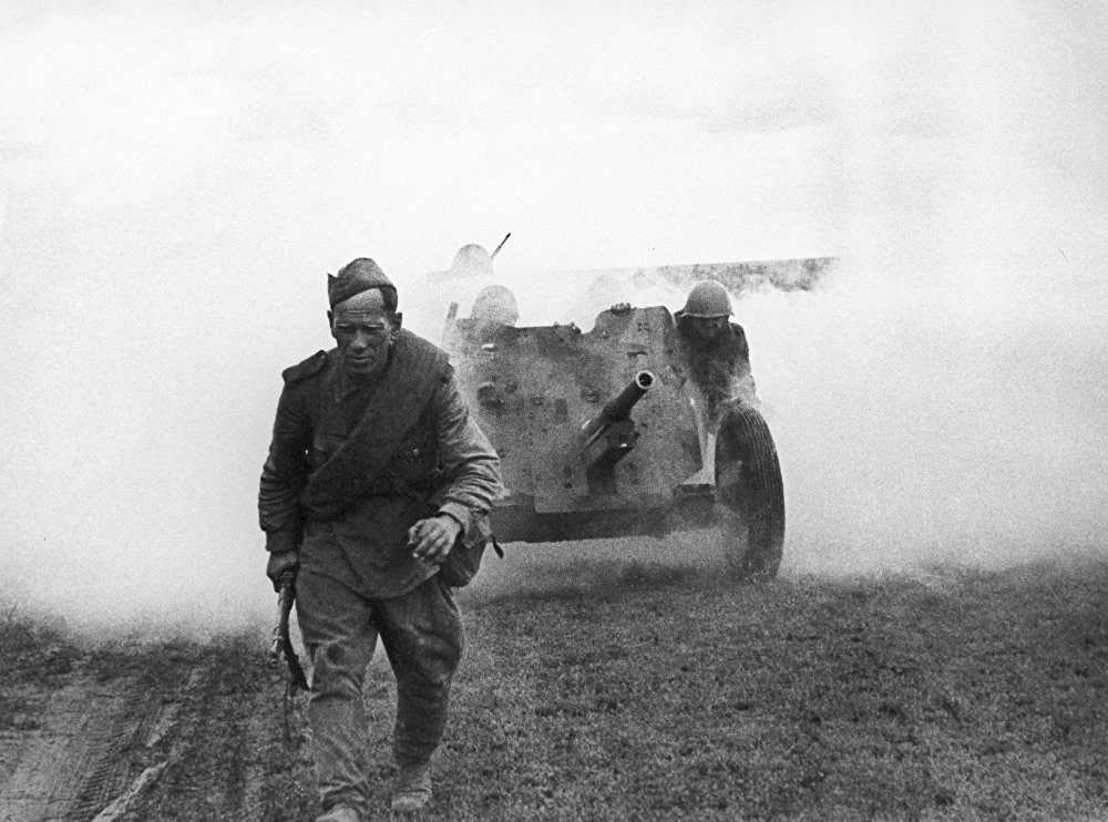 Солдатский труд. 1944