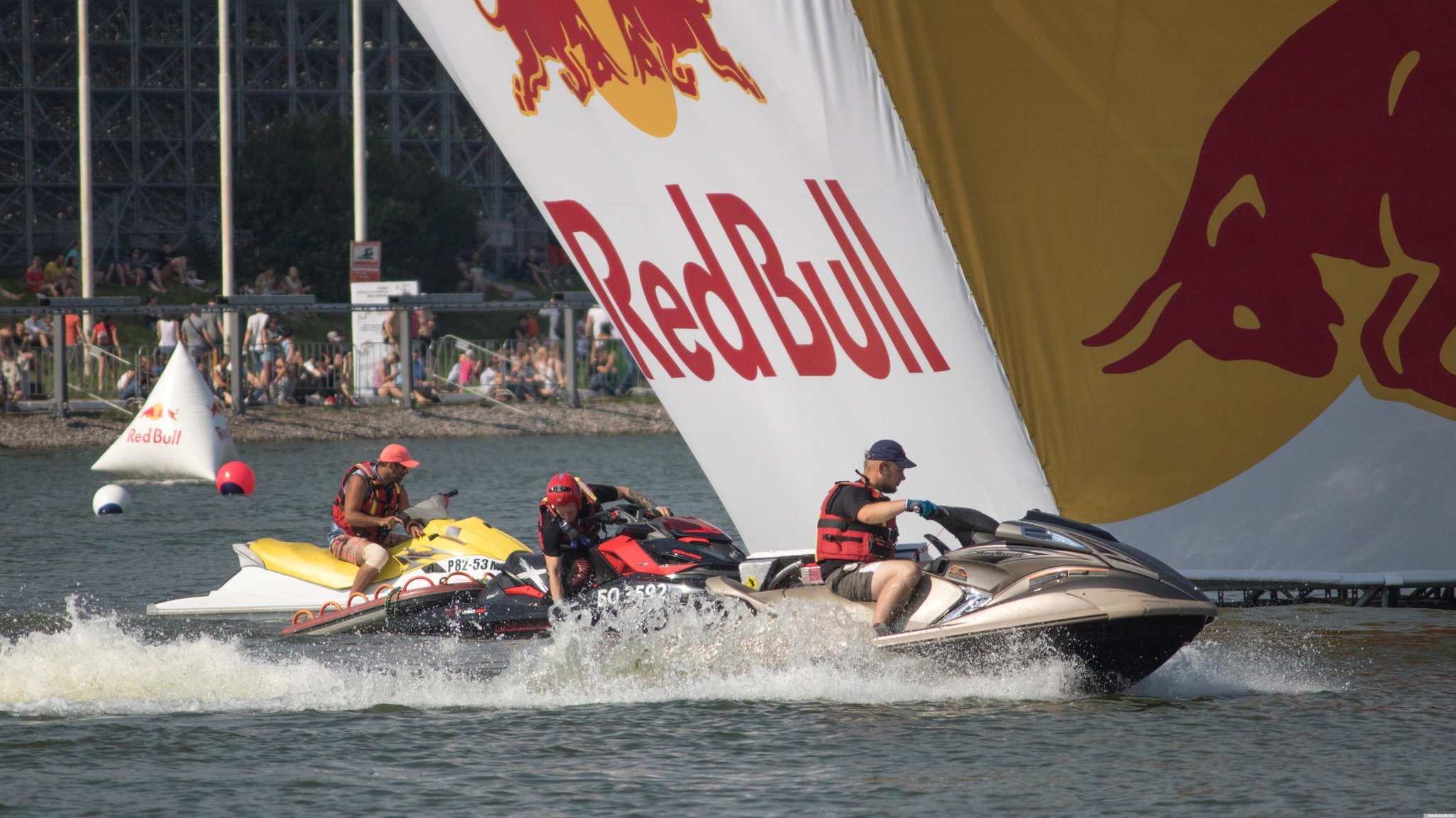 Фестиваль Red Bull Flugtag 2017. Гребной канал. Москва [Дмитрий Буянов (с) ИА Красная Весна]