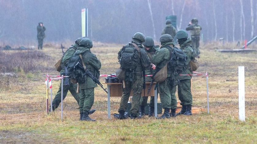 Боевая подготовка мобилизованных на военном полигоне «Завеличье» в Пскове. 25 октября 2022 года