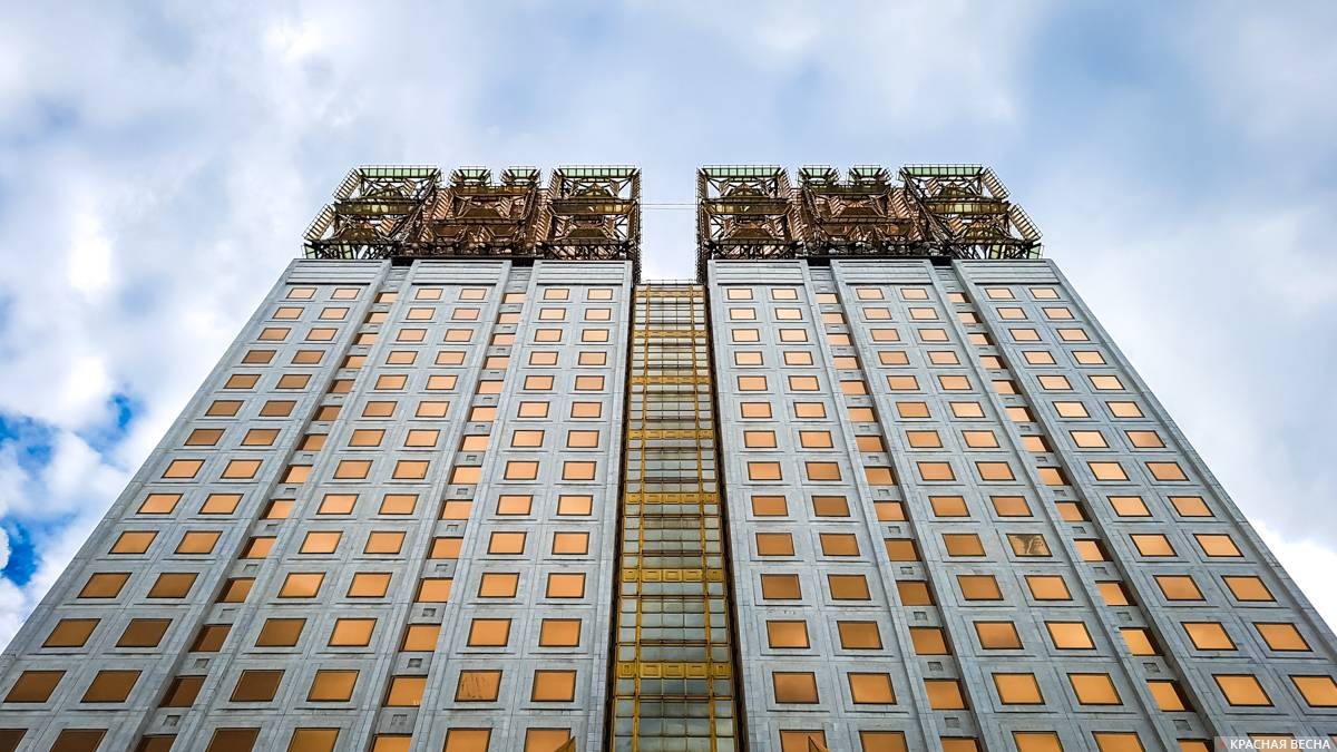 В РФ создали технологию беспроводной оптической связи с беспилотником вне видимости