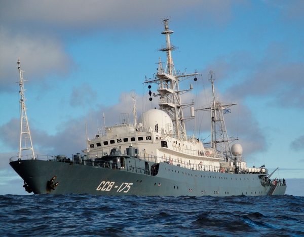 Разведывательный корабль ВМФ РФ «Виктор Леонов»