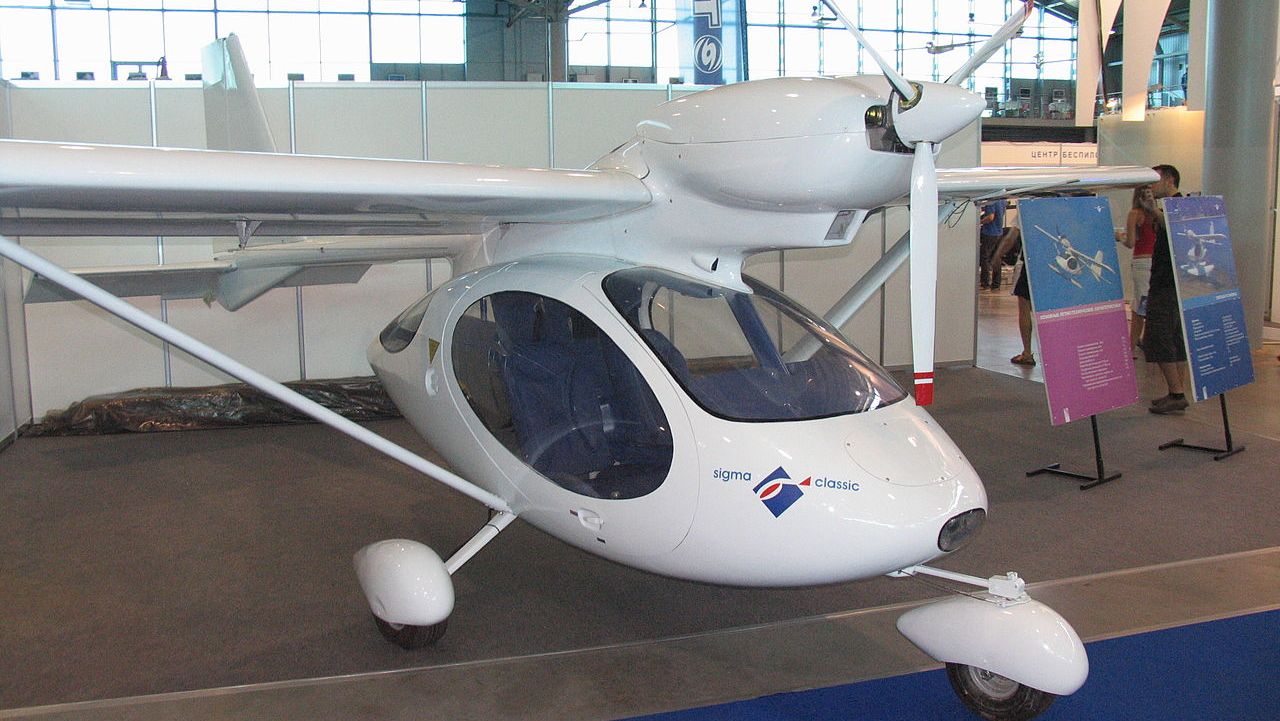 Самолёт «Сигма-классик» на выставке «ИнтерАэроКом 2010», Санкт-Петербург