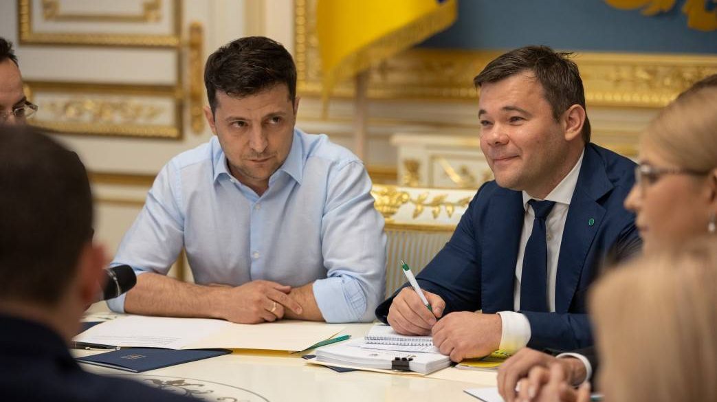 Президент Украины Владимир Зеленский и его советник Андрей Богдан