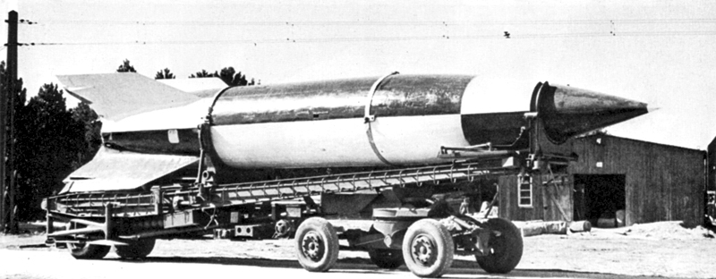 «Фау-2» на мобильной стартовой площадке. 1945