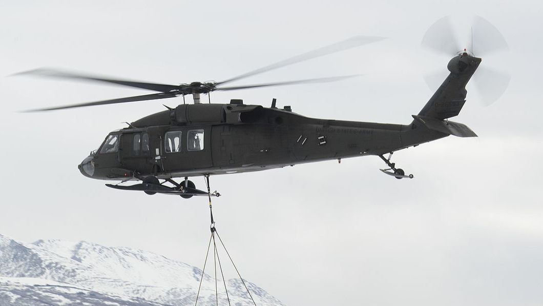 Вертолет Black Hawk UH-60