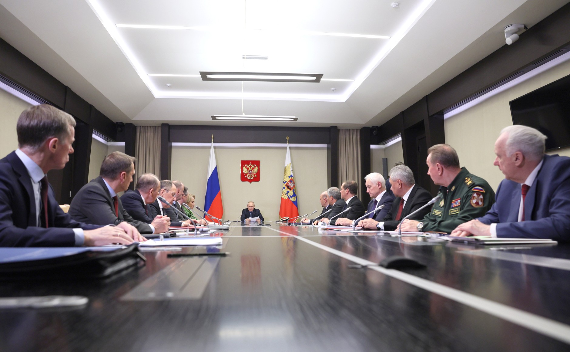Совещание с членами Совета Безопасности, Правительства и руководством силовых ведомств