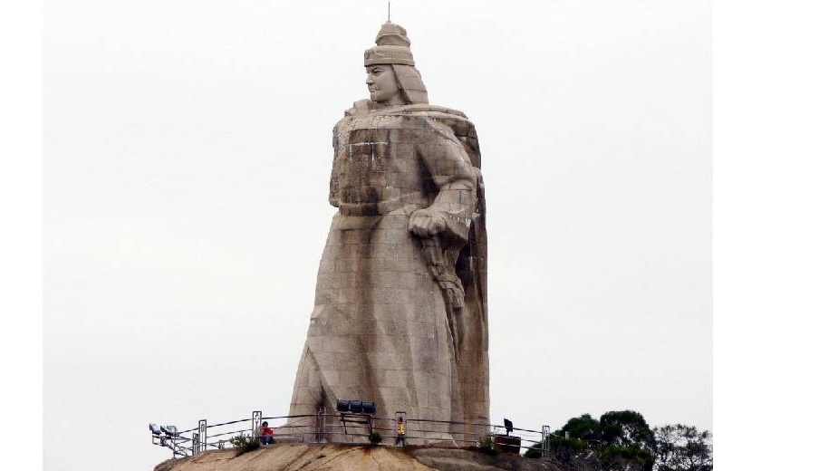 Статуя Чжэн Чэнгуна на острове Гуланъюй, Сямэнь.