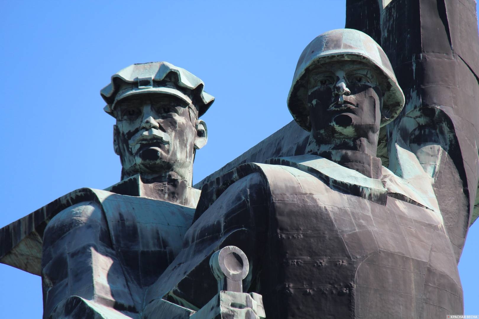 Монумент освободителям Донбасса