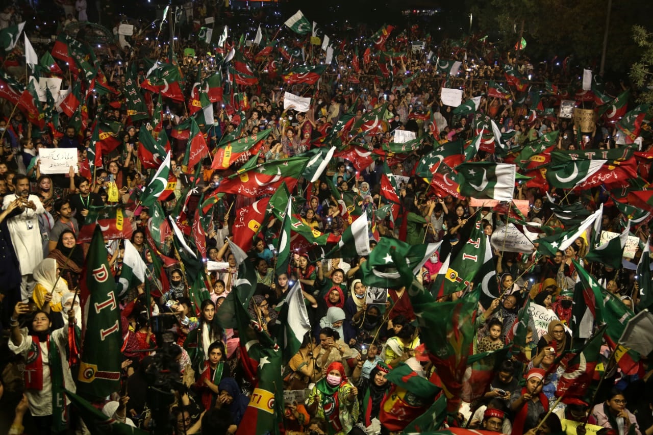 Протесты в Пакистане в поддержку Имрана Хана. 2022