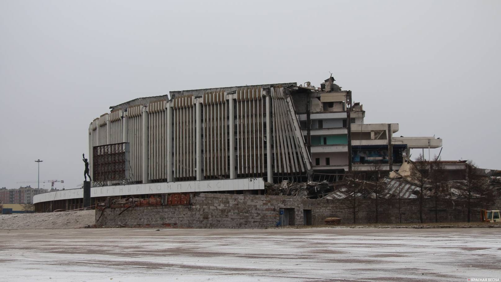 Остовы здания СКК