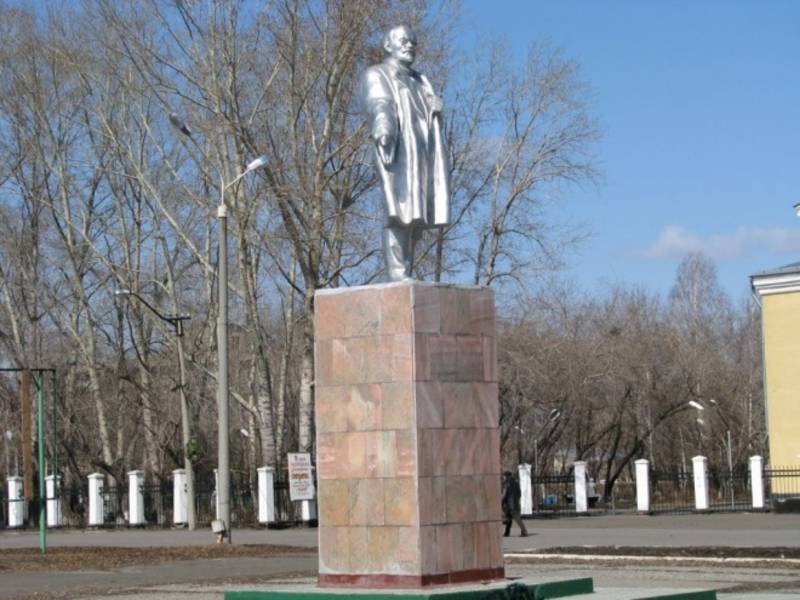 Памятник В. И. Ленину в г. Барабинске