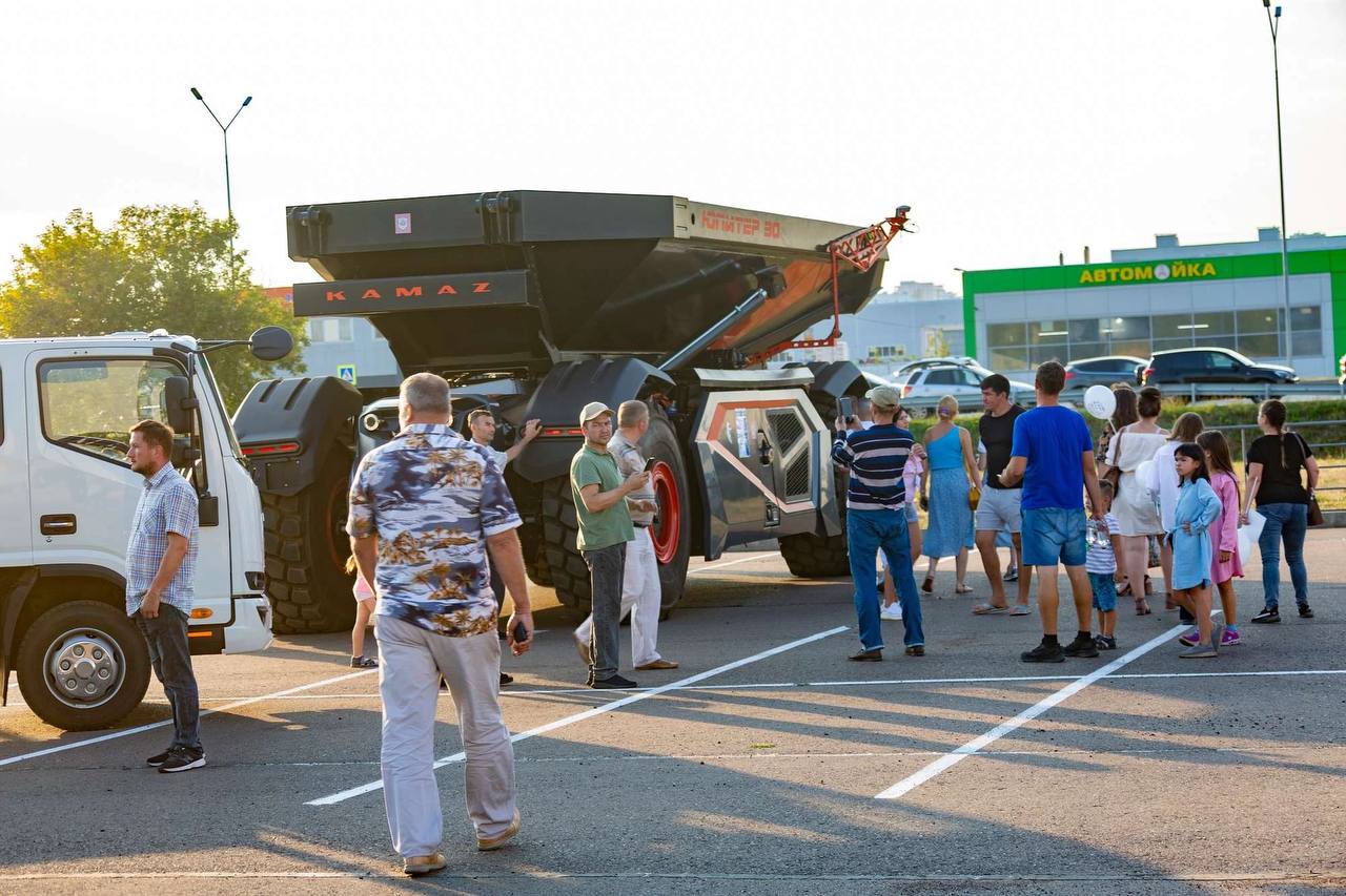 Беспилотный грузовик «Юпитер-30» (КАМАЗ-6559