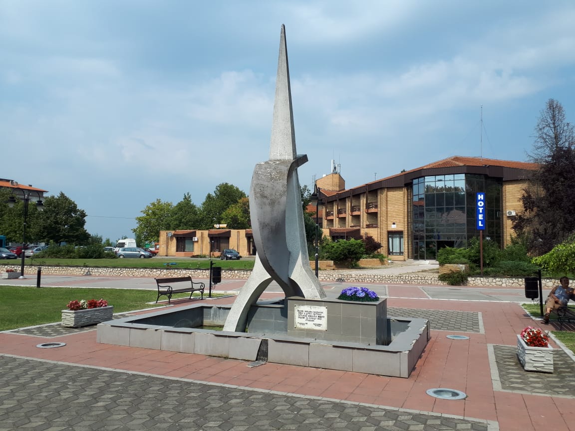 Памятник всем погибшим в балканских войнах. Сербия.