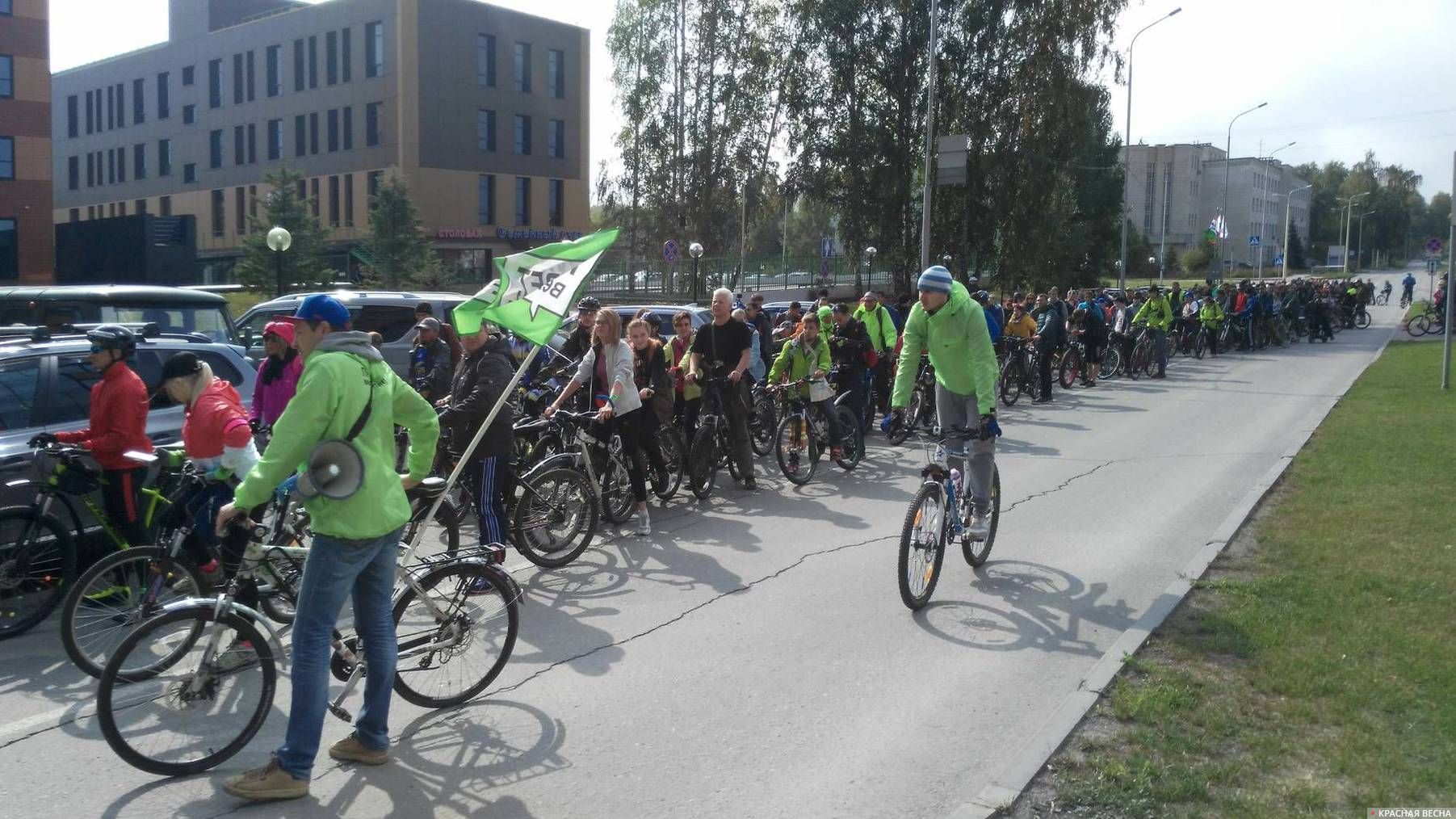 Велобум. Экологическая акция велопробега. В Венгрии проходит экологический велопробег.