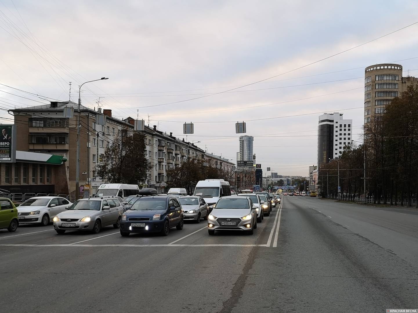 Дорожное движение в Челябинске